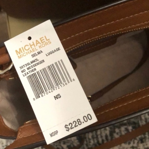 Michael Kors Mini Selma bag - Picture 3 of 8